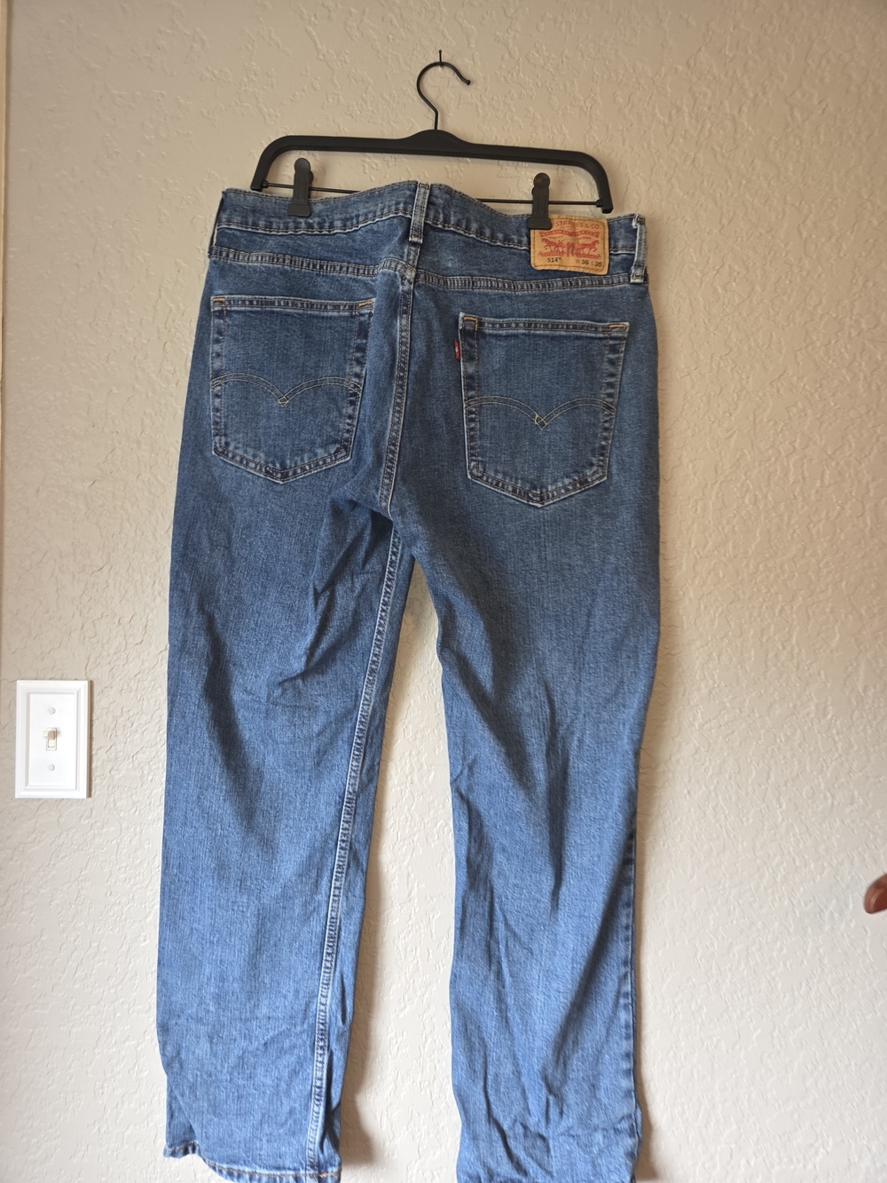 Levi's Men's Medium Blue Straight-Leg Jeans